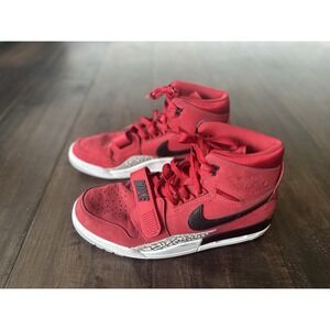 Size 10.5 - Jordan Legacy 312‎ Toro High Top Red Basketball